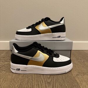 Nike Air Force 1 Black White Gold NEW